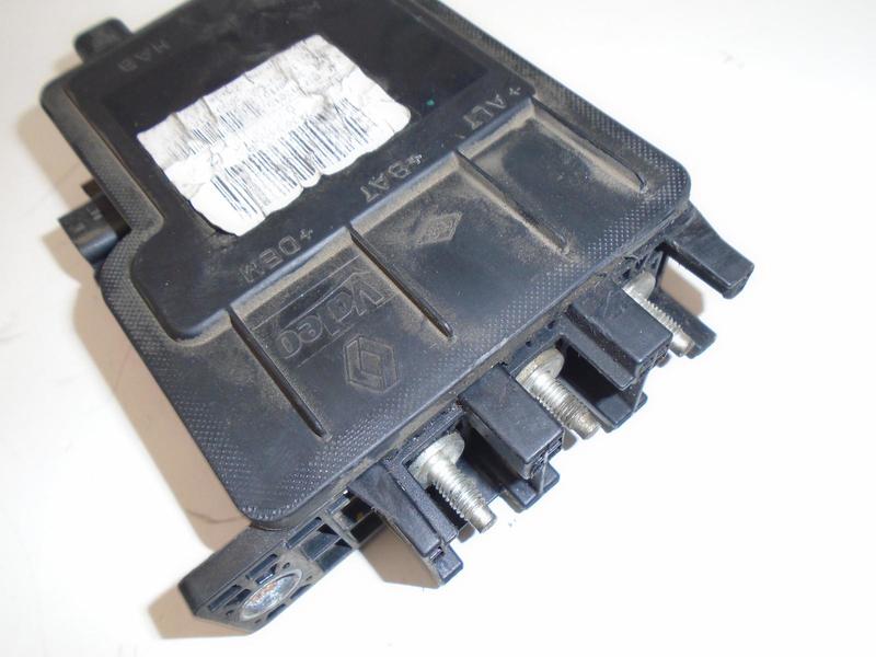 Renault Laguna Battery Control Unit R